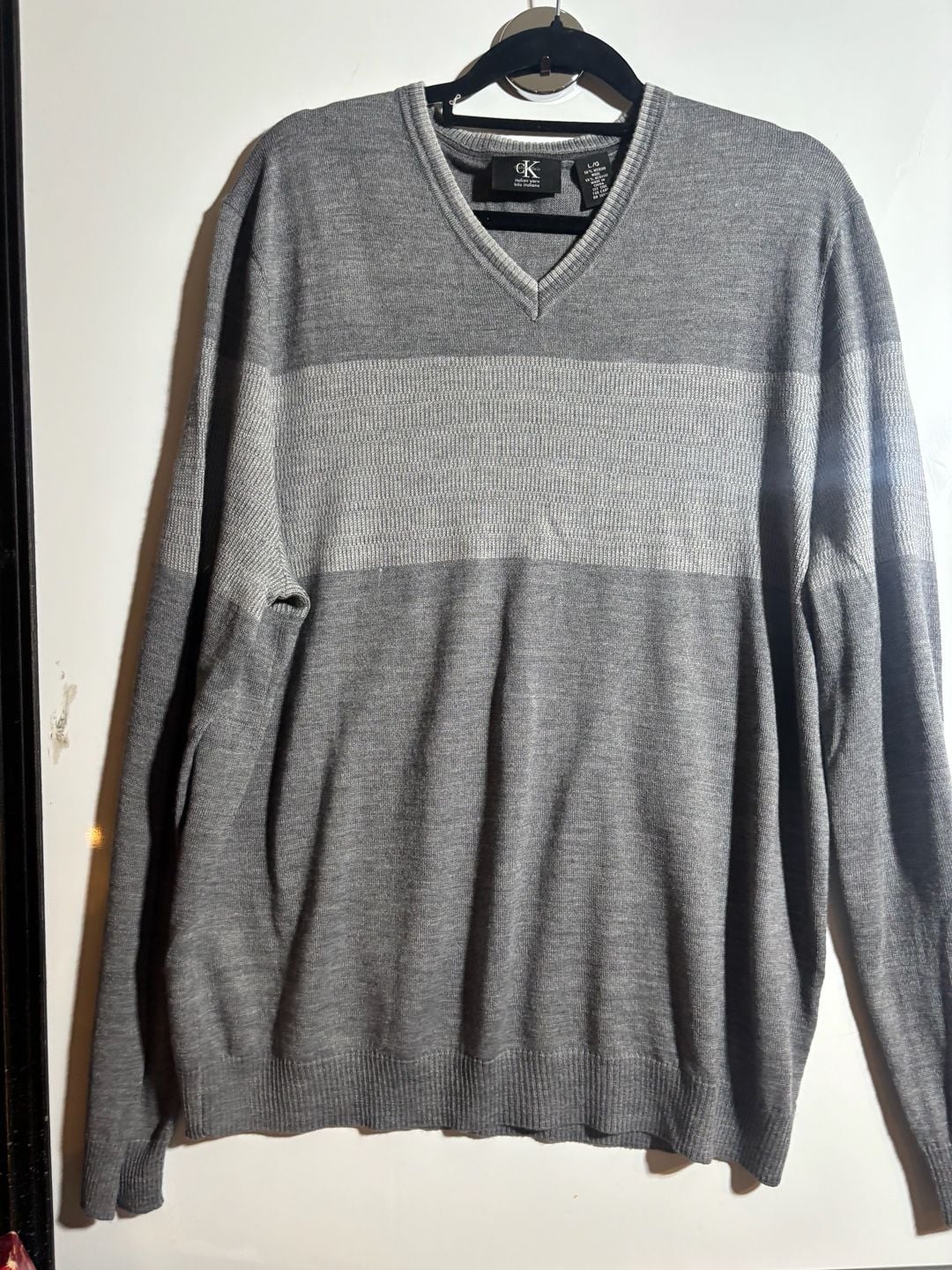 Calvin Klein Merino Wool Blend V-Neck Gray Striped Italian Yarn Sweater
